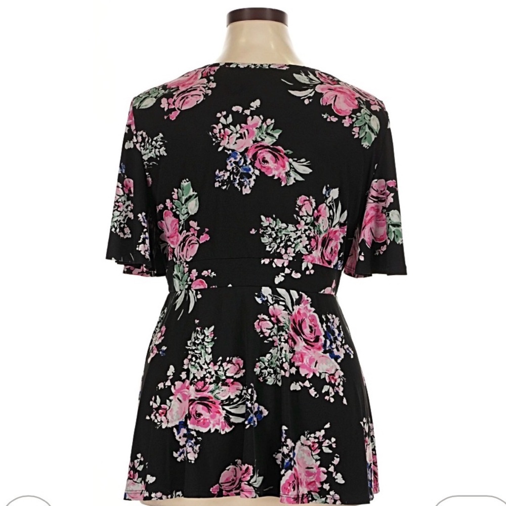 Torrid Black Floral Babydoll V-Neck Short Sleeve Peplum Blouse 4X - Picture 2 of 10